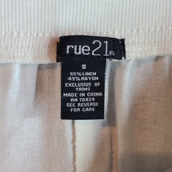 White flowy pants - Picture 5 of 5